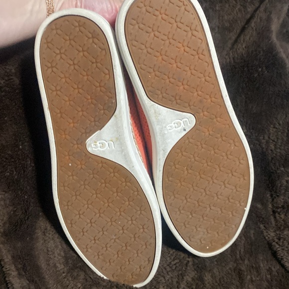 UGG Women's pink Knit Loafers - Picture 4 of 5